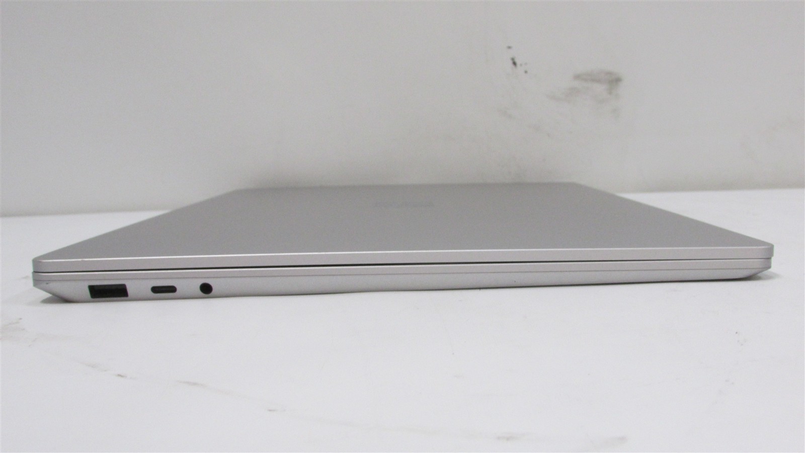 Microsoft Surface Laptop 4 1979 i7-1185G7 3.0GHz 16GB RAM 256GB 15″ W11 Pro DMG