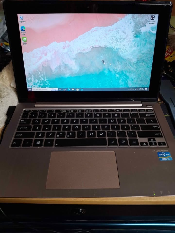 ASUS S200E 11.6in. (500GB, Intel Core i3 3rd Gen., 1.8GHz, 4GB) Notebook/Laptop