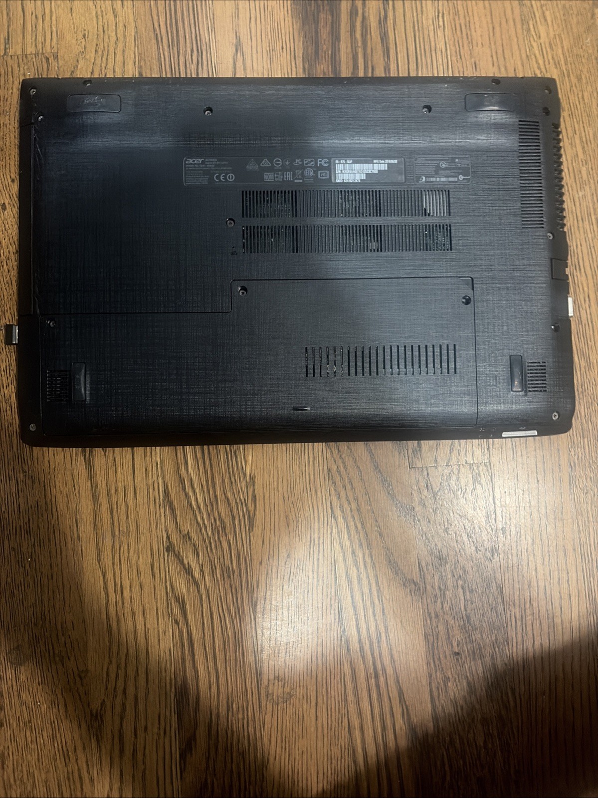 Acer Aspire E 15.6” Laptop i5 6200U GeForce 940 MX: E5-575G-52RJ UNTESTED