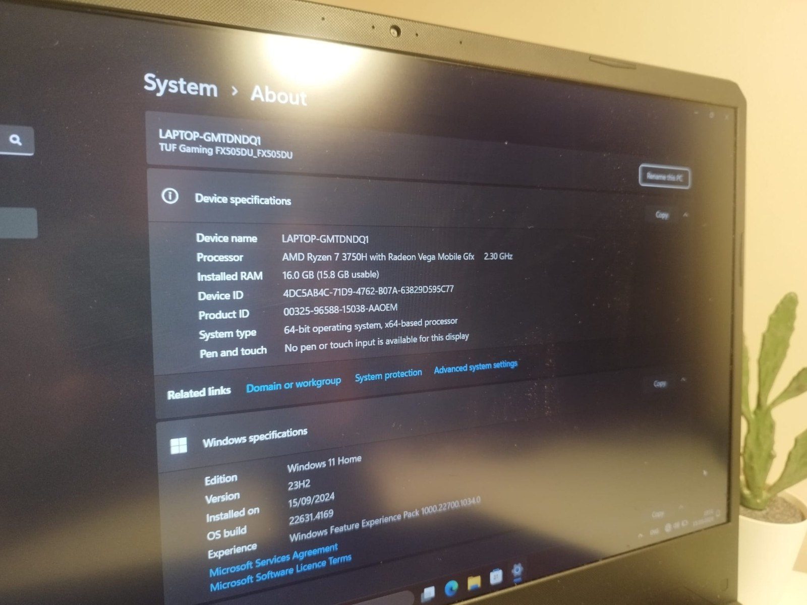Asus TUF gaming FX505DU / AMD Ryzen 7 w/ Radeon Vega / 16 GB RAM / Cleaned