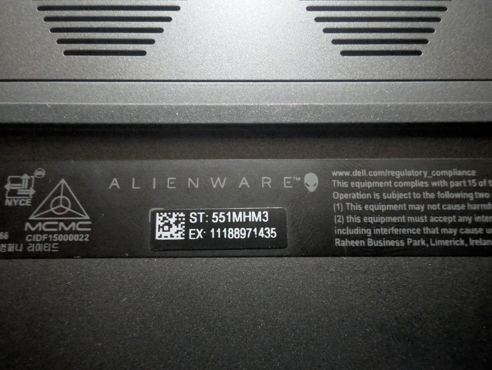 Alienware m15 R6 i7-11800H 2.3GHz 16GB RAM 1TB SSD Nvidia GeForce RTX 3070