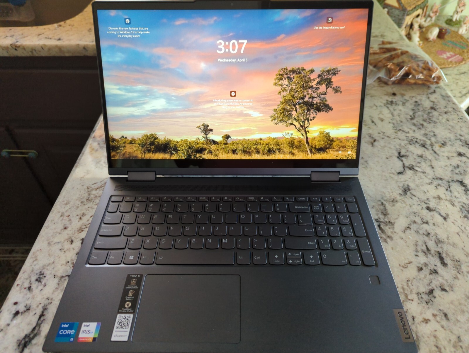 Lenovo Yoga 7 15ITL5 15.6″ (256GB SSD, Intel Core i5 11th Gen., 4.20 GHz,…