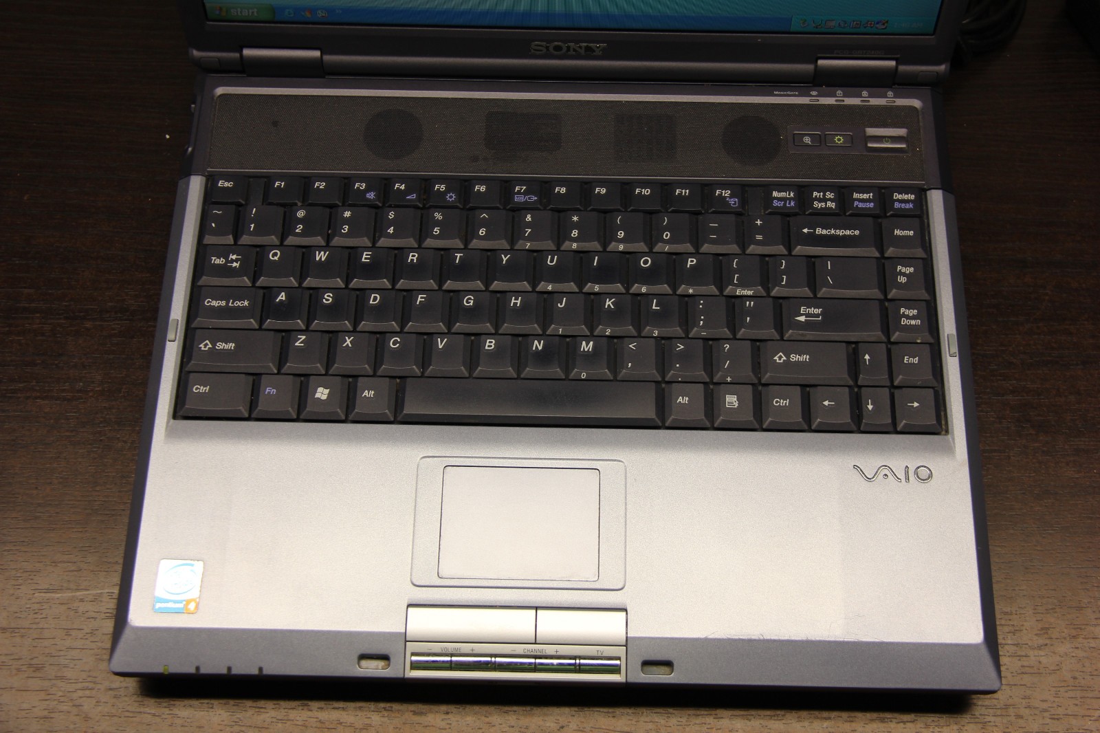 Sony VAIO PCG-8N1L LAPTOP pcg-grt240g with Charger in working condition