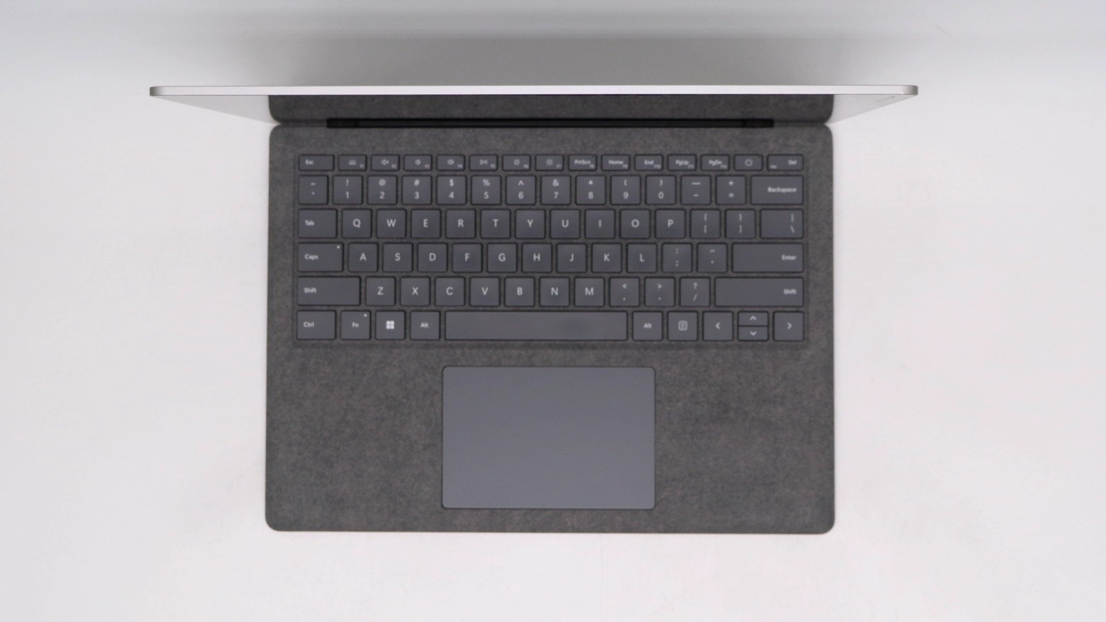 Microsoft Surface Laptop 5 13″ i5-1235u 8GB 256GB – Very Good