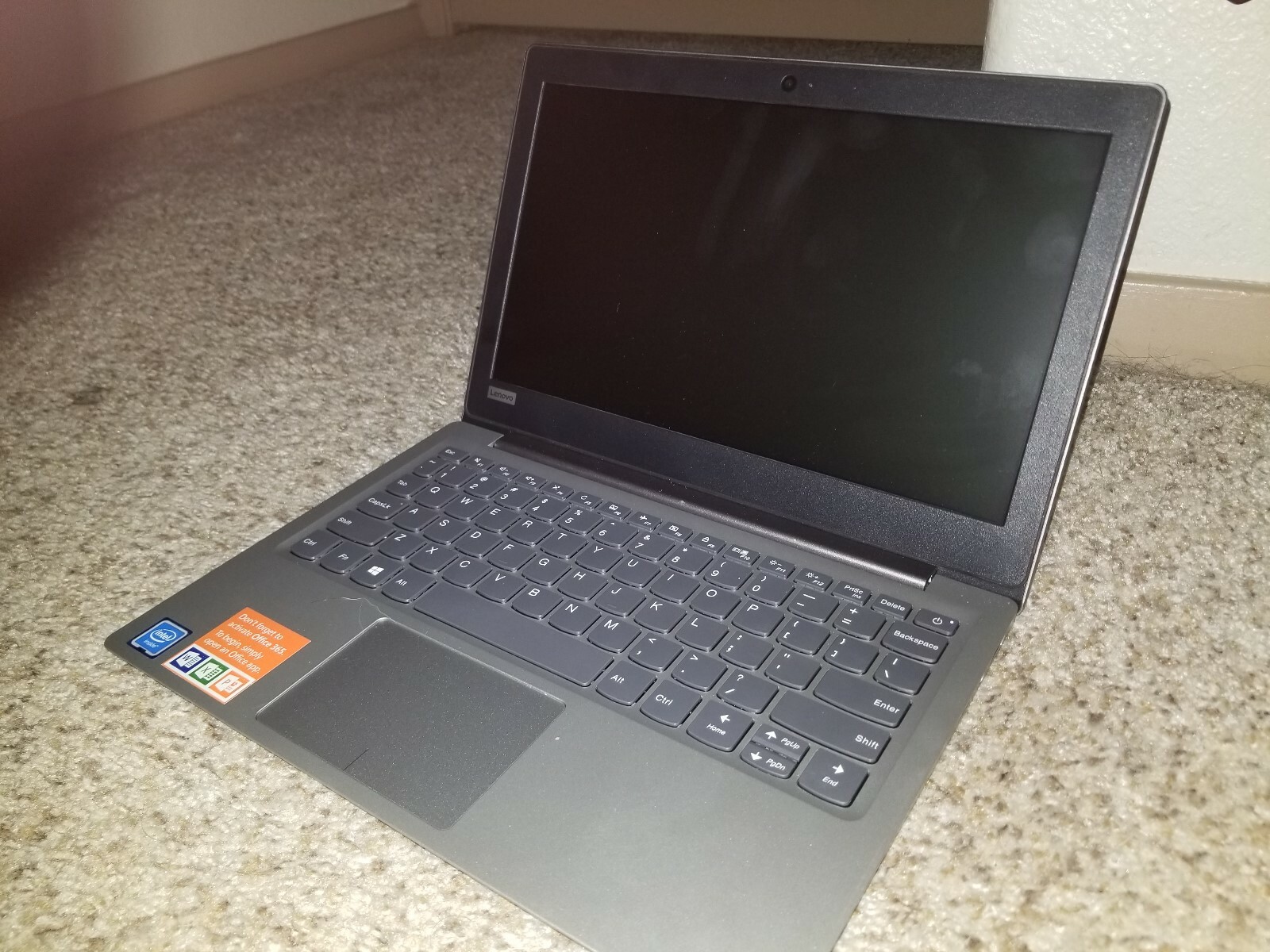 Lenovo IdeaPad 3 CB 11AST5 11.6″ (32GB eMMC, AMD A6-9220C, 1.80 GHz, 4GB RAM)…