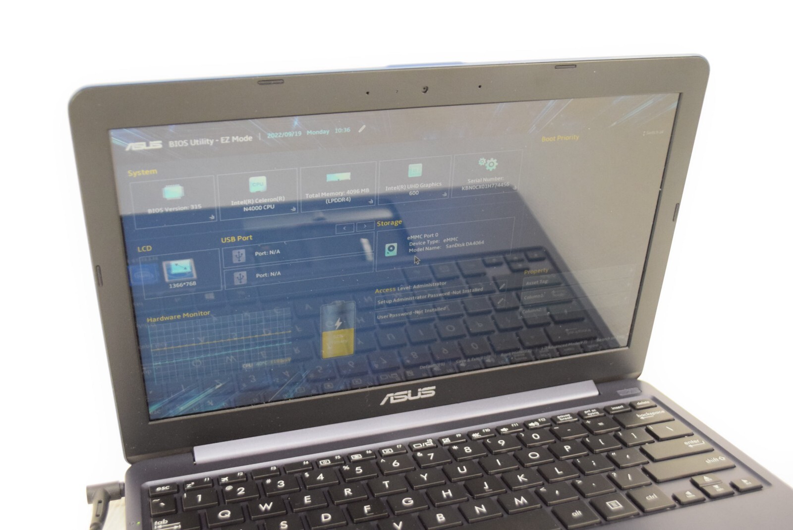 Asus L203M Intel Celeron N4000 4 GB Ram 60 GB Hard Drive Laptop Computer