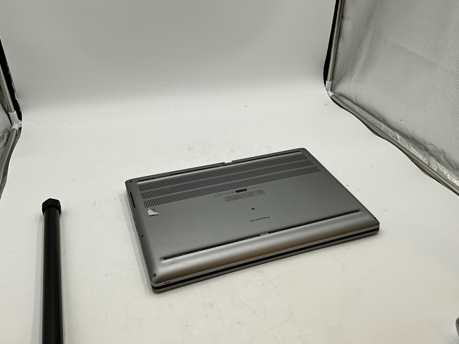 DELL Precision 7560 i7-11850H 2.5g 32GB 1TB T1200 15.6″ Win 11 LAPTOP G69D2J3