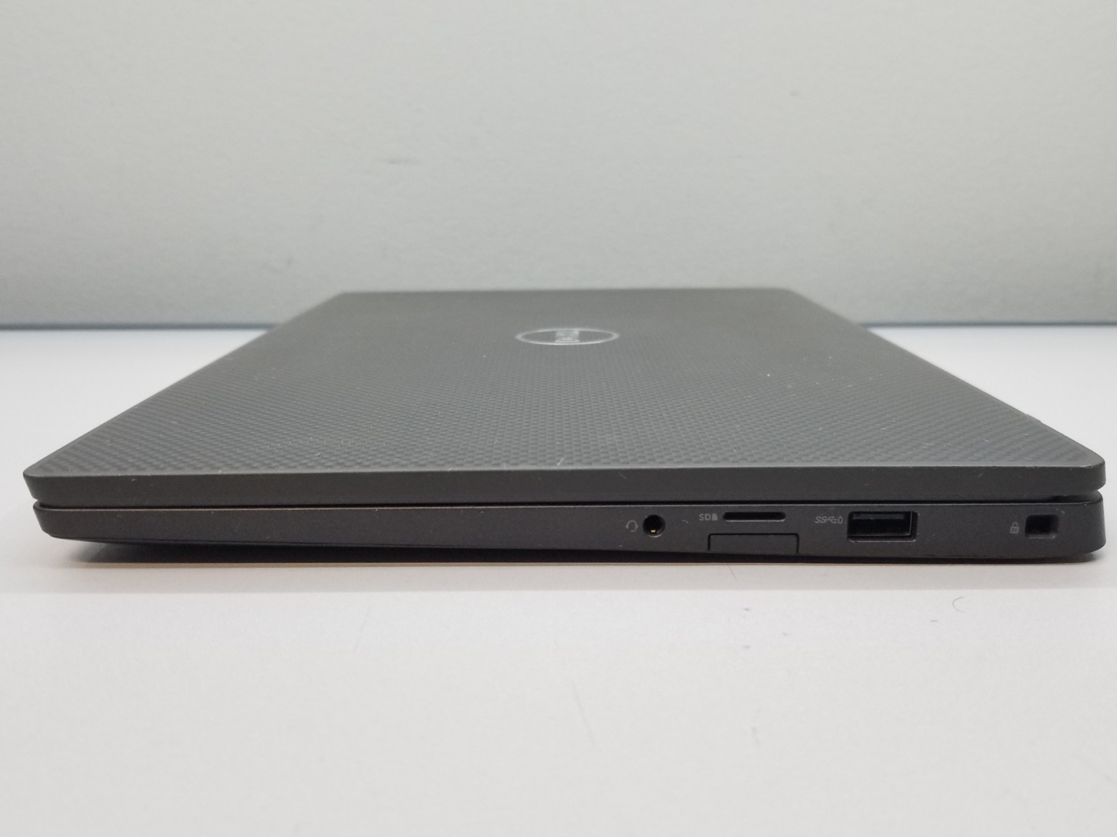 Dell Latitude 7400 14″ FHD i7-8665U 1.9GHz 16GB RAM 512GB NVMe Win 11 Pro READ