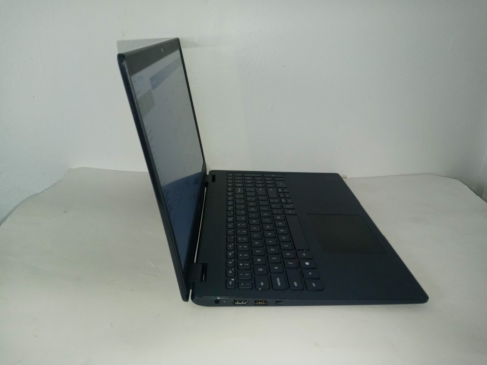 Dell Latitude 3510 15.6” Laptop Intel Core i3-10110U 2.10 GHz 4GB Ram-For Parts