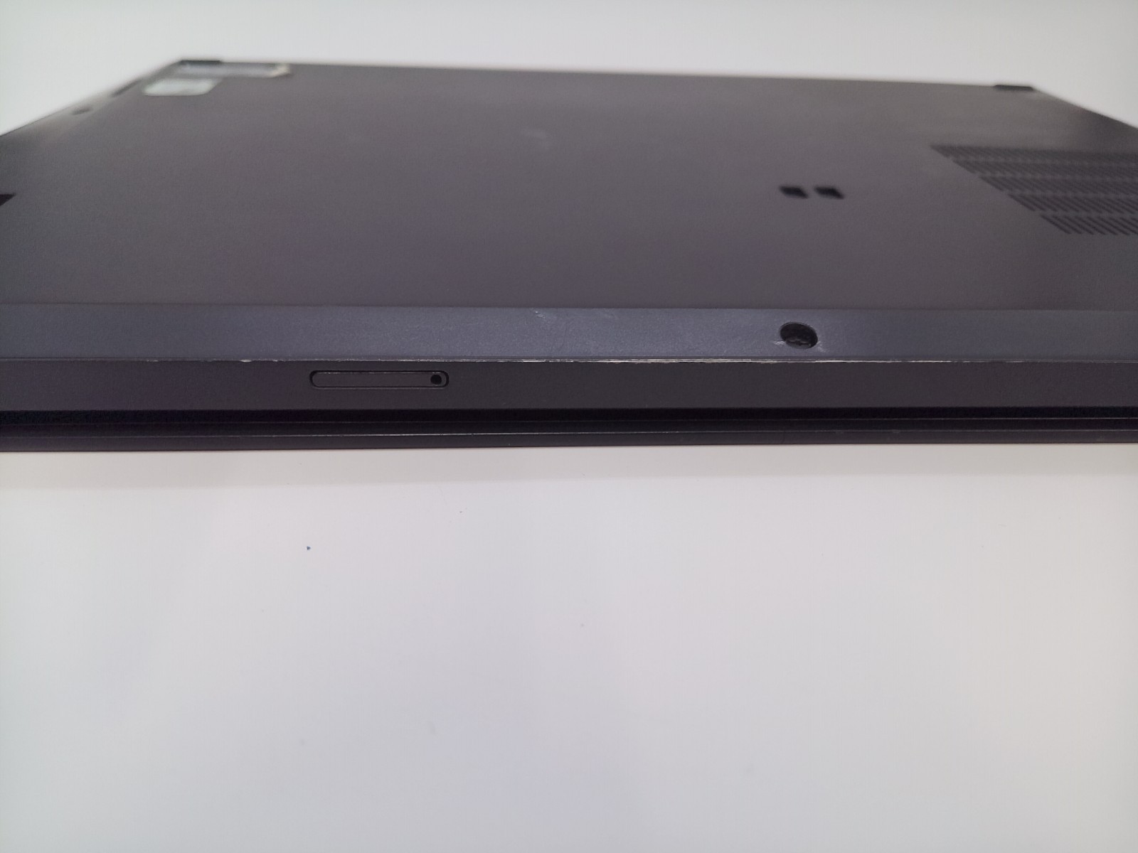 Lenovo ThinkPad T14s Gen 1 Intel i7-10510U 1.80GHz 8GB RAM 256GB NVMe W11P NO AC