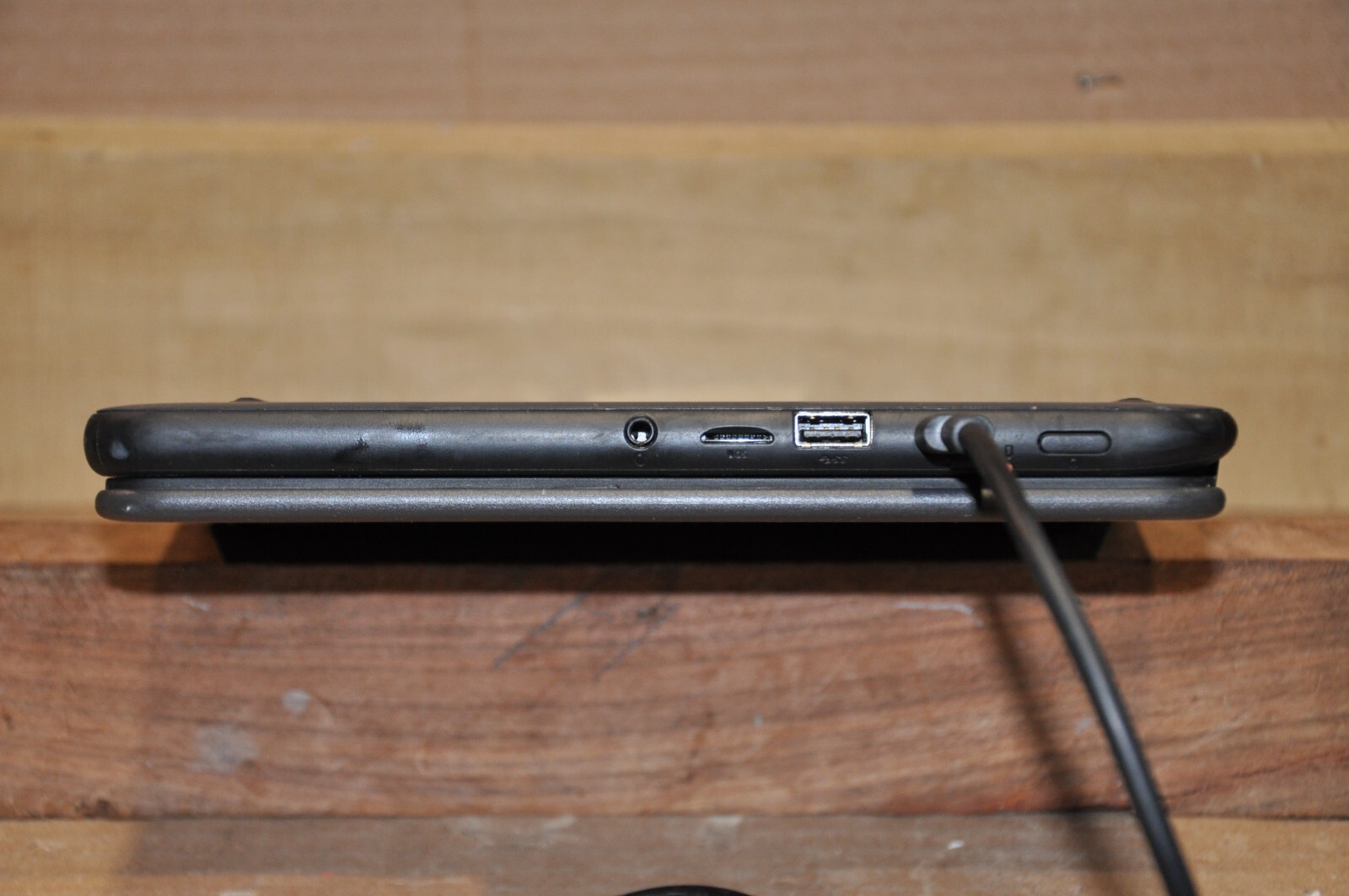 DELL Chromebook 3100 2-in-1 touchscreen