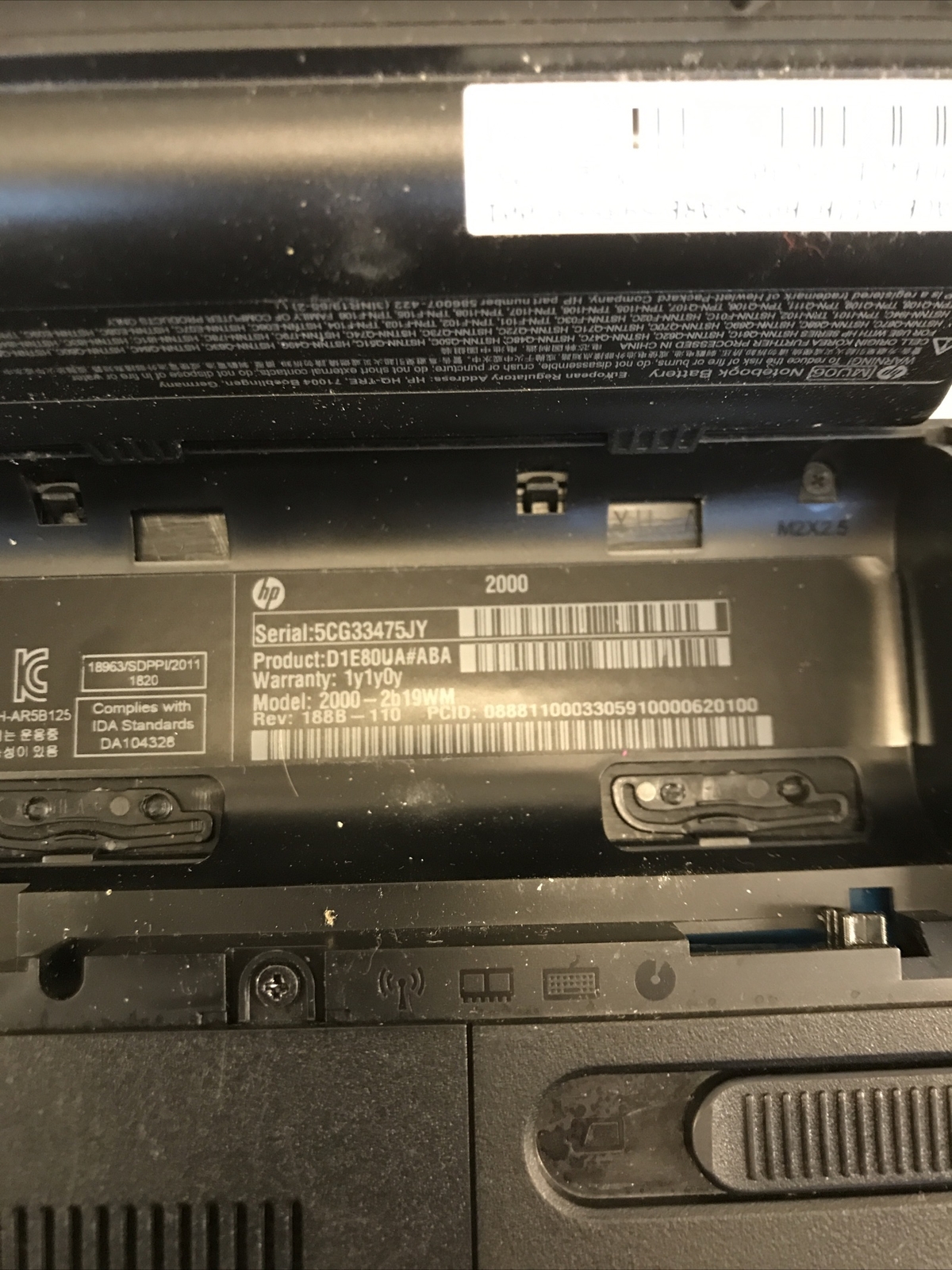 HP 2000 Notebook AMD E-300 APU Radeon HD 1.30GHz 4GB Ram No HDD Boot to BIOS