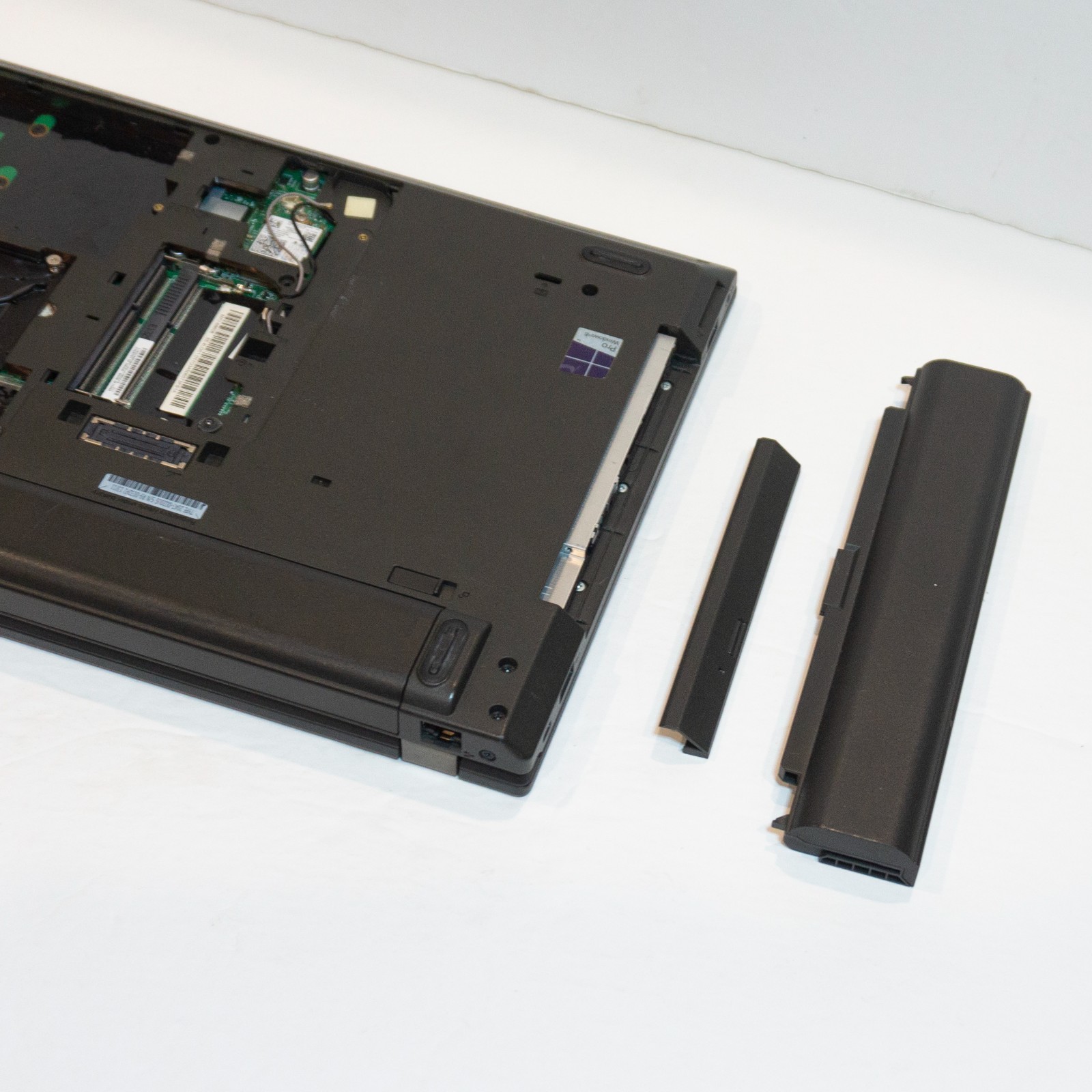 For Parts Lenovo ThinkPad L440 NO RAM NO SSD 2 Batteries Not Working Read Desc