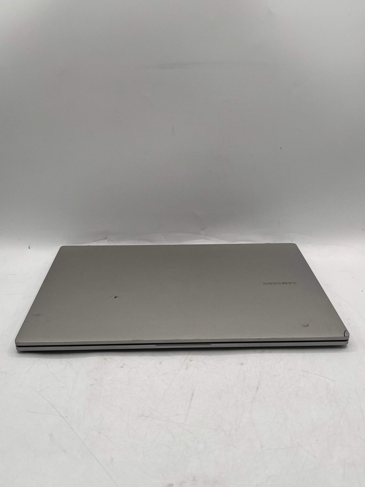 Samsung Galaxy Book Go 14-inch 2021 Snapdragon 7c Gen 2 4GB 128GB Laptop – Broke
