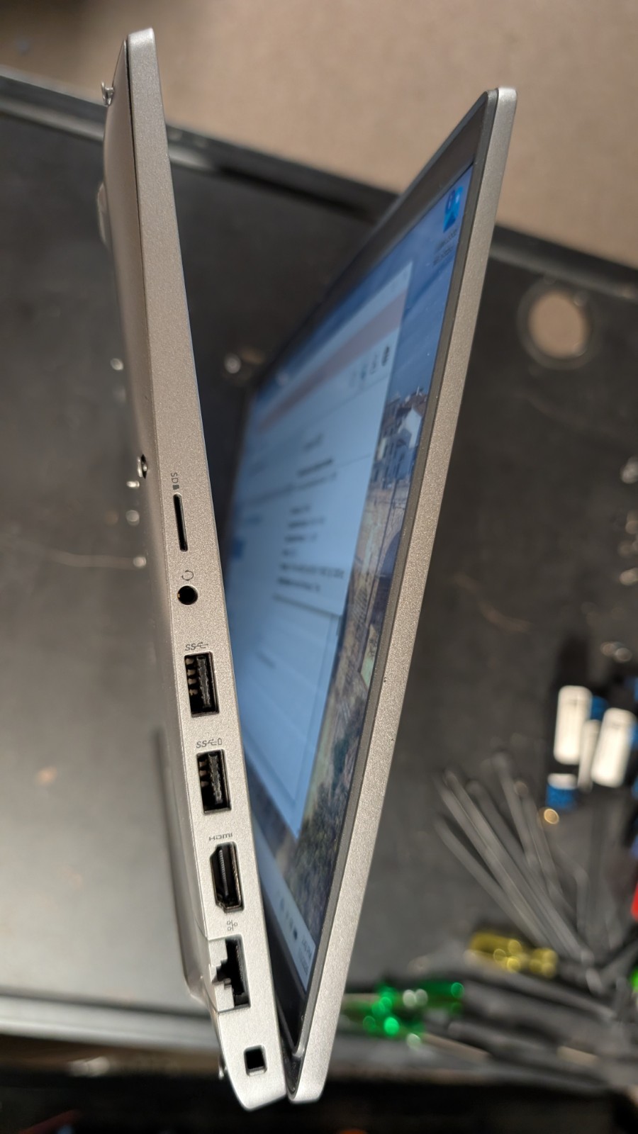 DELL LATITUDE 5520 11th Gen I7-1185G7 3ghz 256GB NVMe 16gb DDR4 Win 11 Office