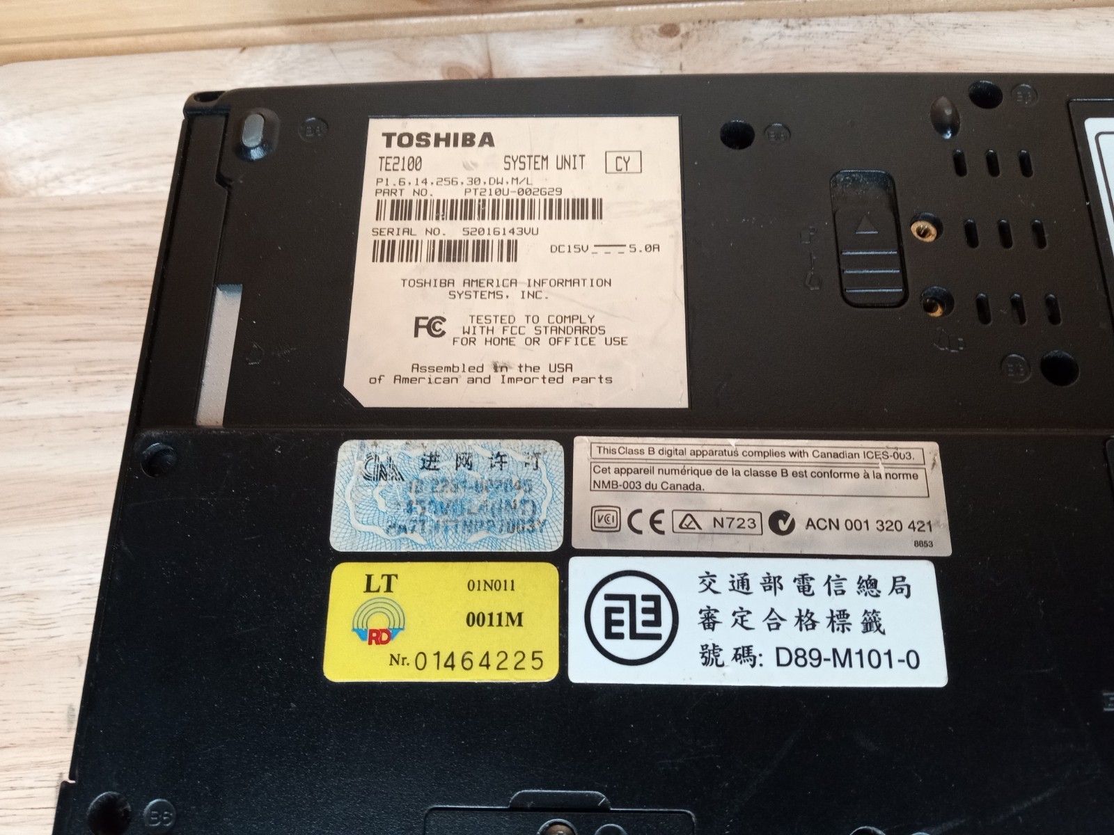 Vintage Toshiba Tecra TE2100 Laptop Parts/Repair Pentium 4 Win XP Nvidia