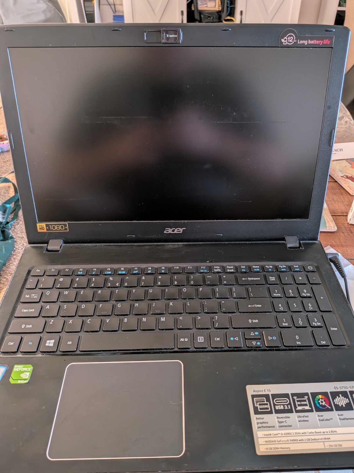 Acer Aspire E15 E5-575G 15.6″ 256GB-SSD 16GB Win10 Gaming