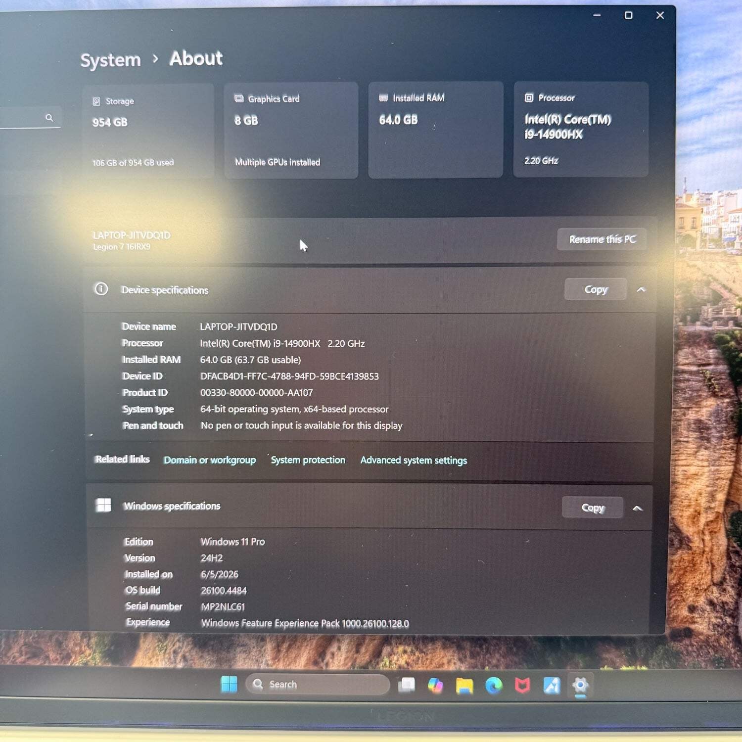 Lenovo Legion 7 16IRX9 16″ i9-14900HX 3.8GHz 64GB RAM 1TB SSD GeForce RTX 4070