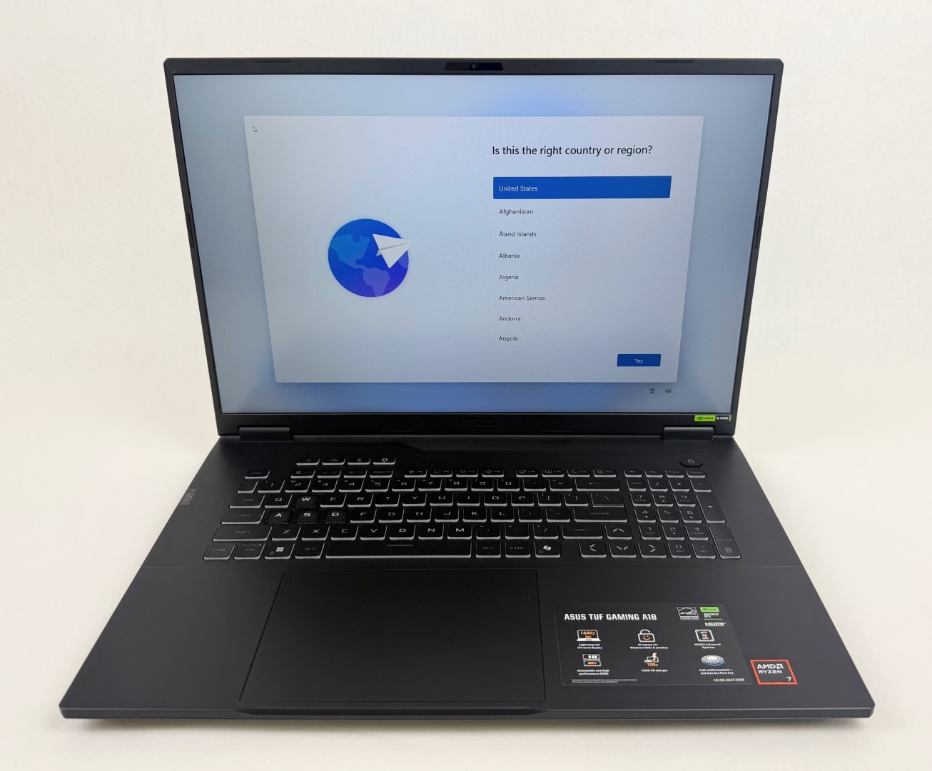 Asus TUF FA808UM-IS74 18″ FHD+ Touch Ryzen 7 260 16GB 1TB SSD RTX 5060 W11H
