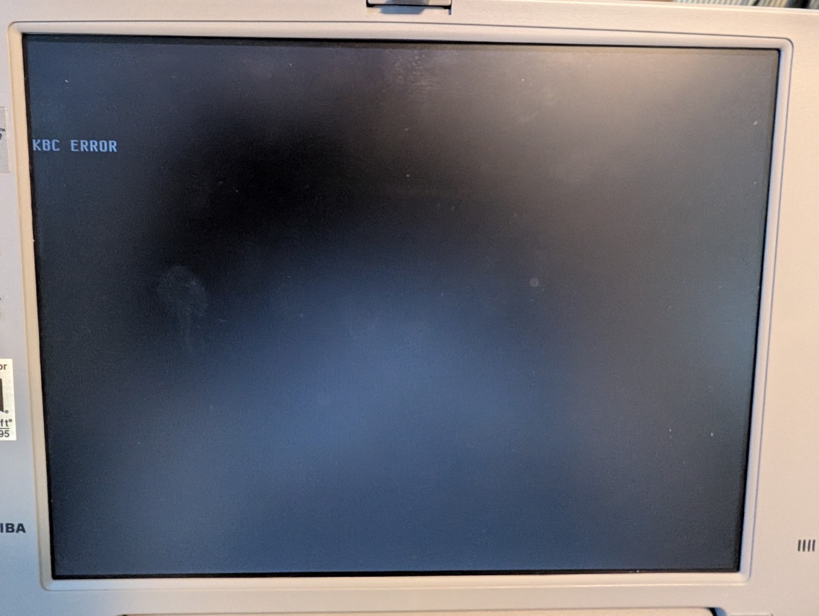 Toshiba 430CDT with docking station and extras – for repair