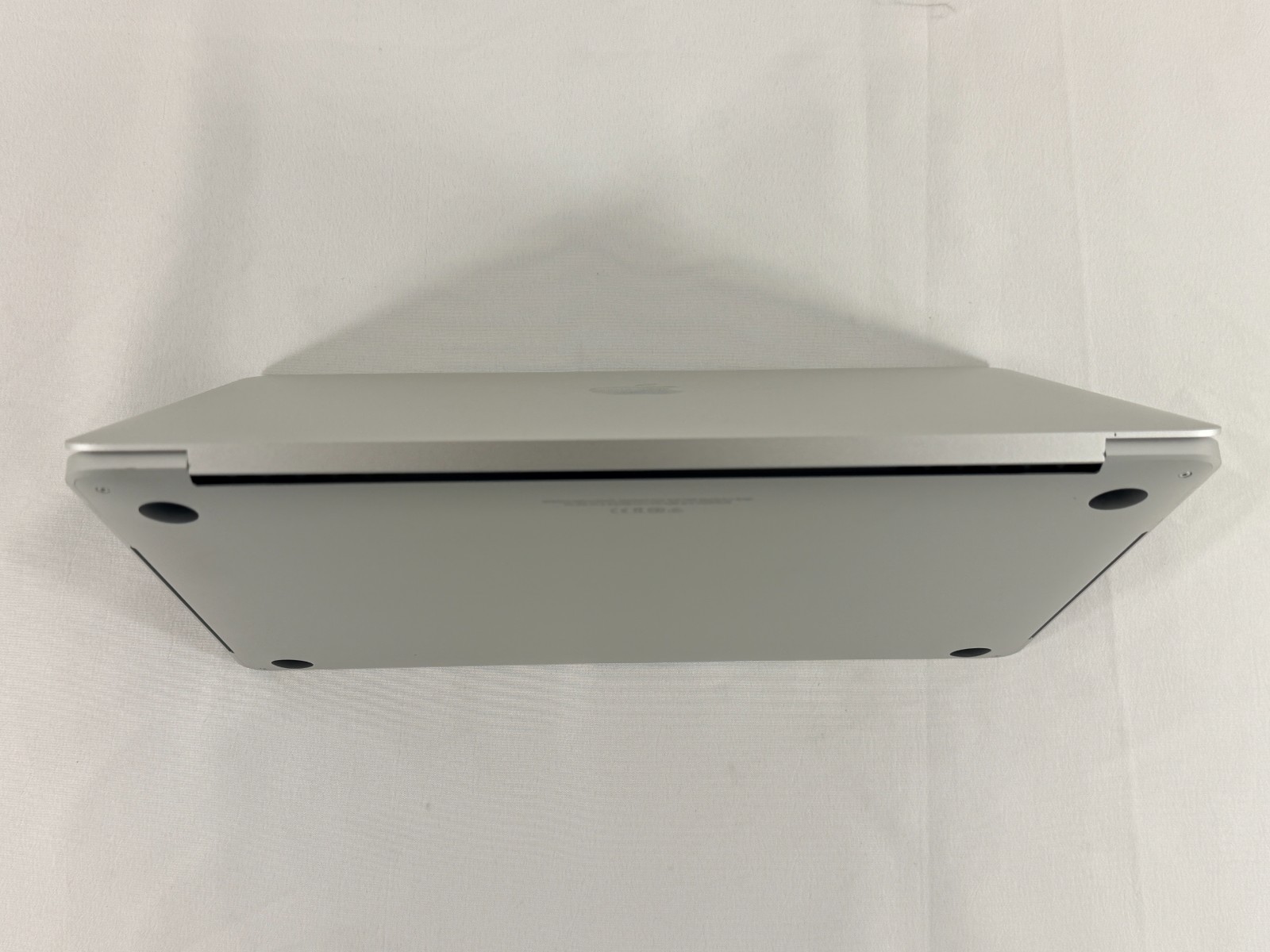 Macbook Pro 2019 A1989| 13inch | intel Quad Core i5 | 8GB RAM |1 TB NVMe |