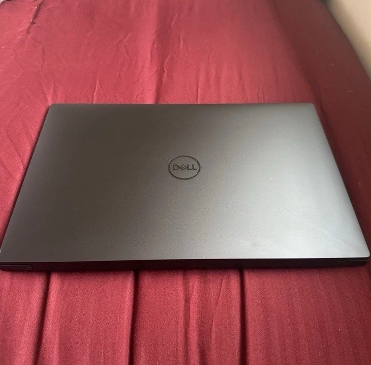 XPS 16 9640 Intel core i7 9750H 32gb ram custom spec 4060 graphics 1tb