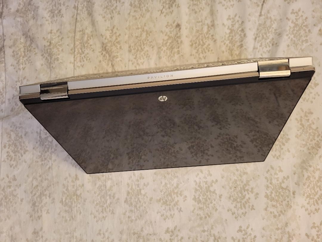 HP Pavilion x360 Convertible Touch Laptop 14″ i5-1035G1 8GB RAM 256GB SSD Win-11