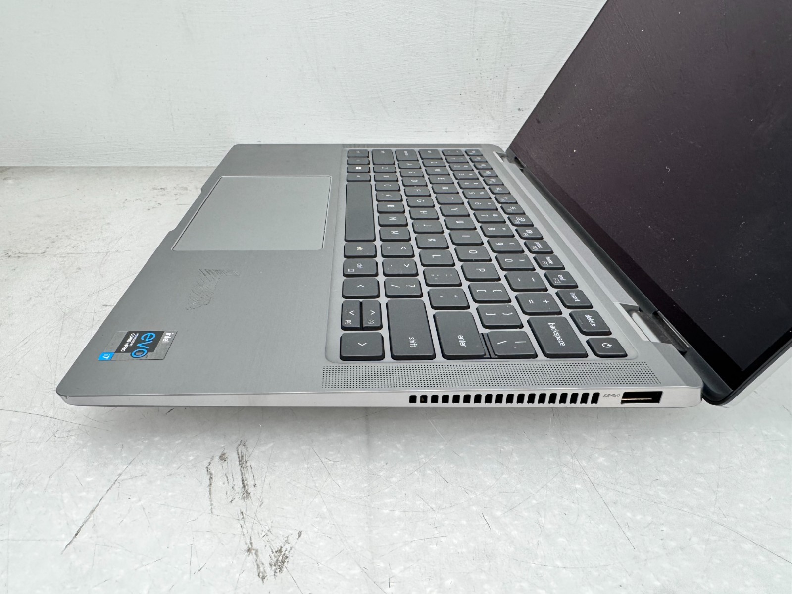 Dell Latitude 9420 2560 x 1600 Intel i7-1185G7@3.0Ghz 16GB RAM 512G Windows 11