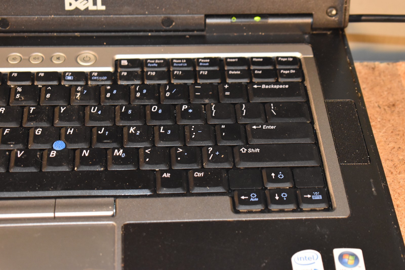 Dell Latitude D820 Core Duo T7600 3GB Windows XP Pro 32-bit 64GB SSD Serial Port