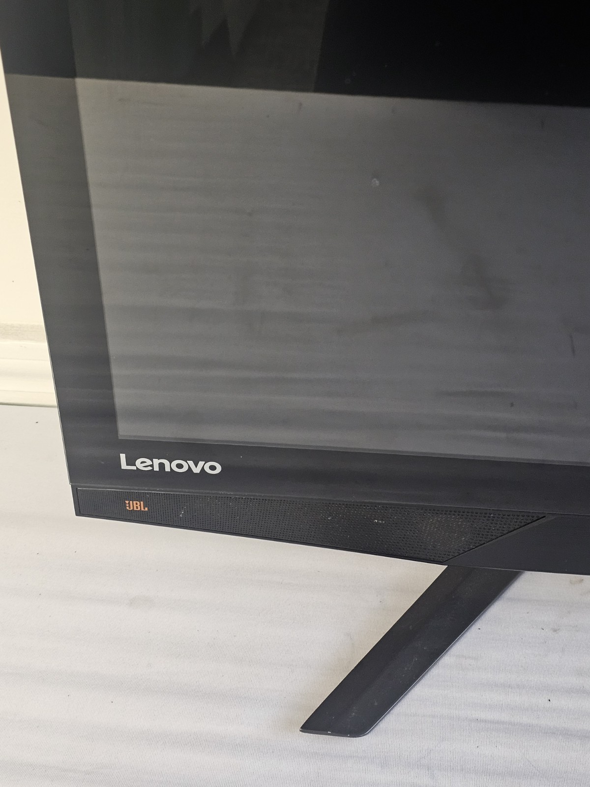 Lenovo IdeaCentre A10 700-27ISH All-In-One Intel i3-6100 8GB RAM 250GB SSD Win10