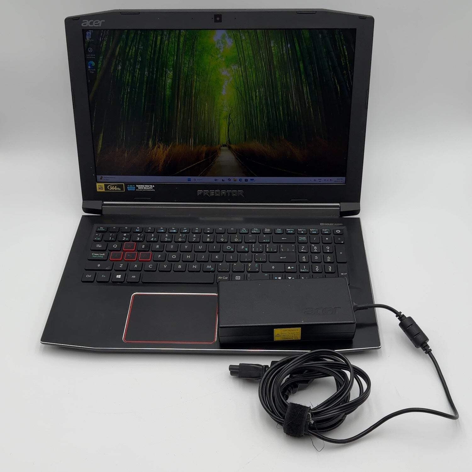 Acer Predator Helios 300 14″ i7-8750H 16GB RAM 256GB SSD 1TB HDD GTX 1060