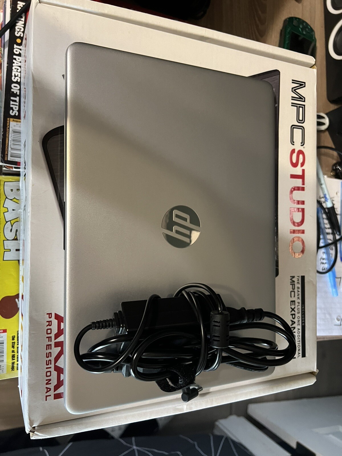 HP 14-dq0053nr 14″ (128GB SSD, Intel Pentium Silver N5030) and Charge Adapter