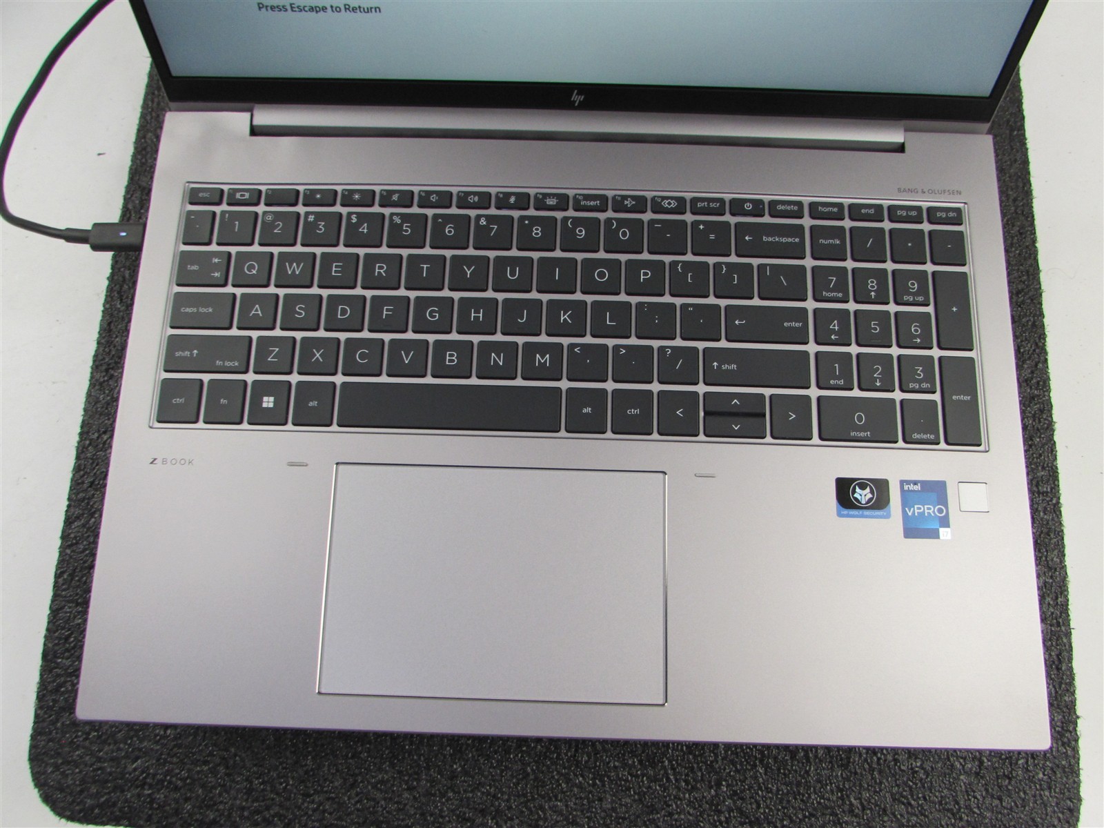 HP ZBOOK FIREFLY 16 (G9) 1920X1080 FHD I7-1265U 512GB SSD 16GB RAM NO O.S