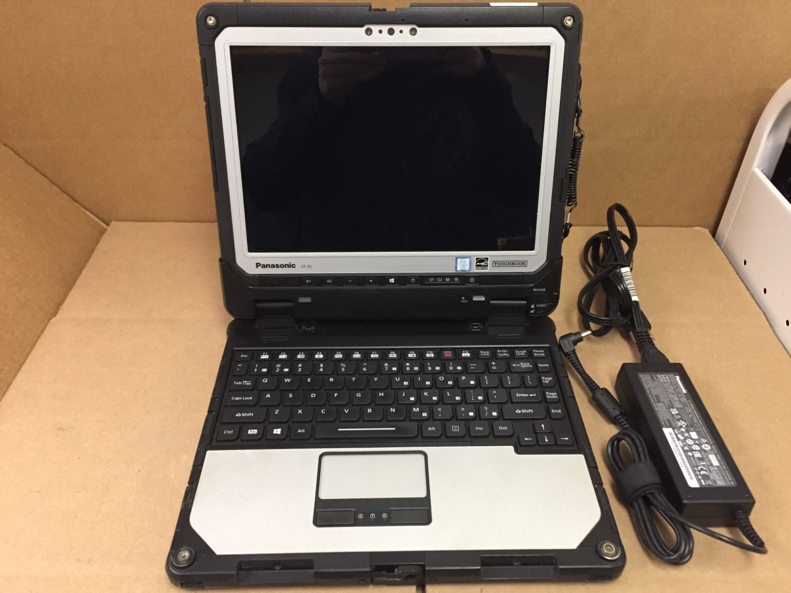 Panasonic Toughbook CF-33 Touch 2.8GHz i7-7600U 16GB 512GB SSD 4G LTE KB. w/AC #