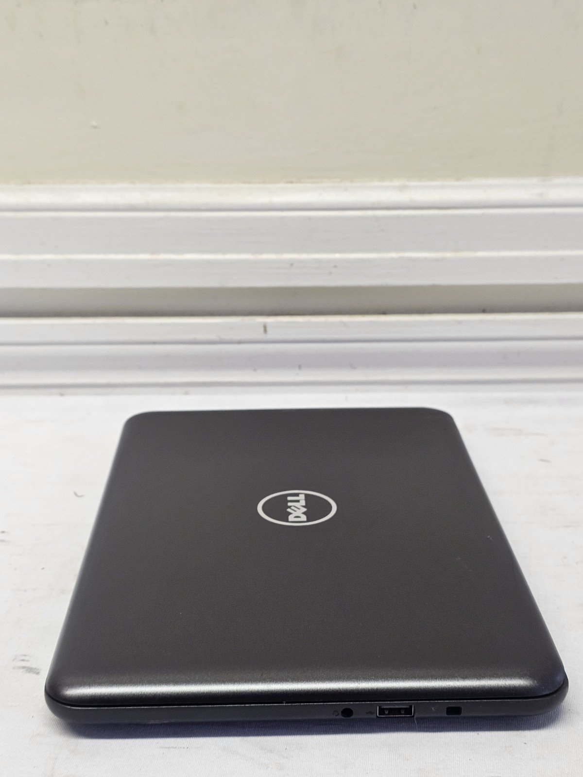 Dell Inspiron 3180 Laptop – AMD A6-9220e – 4GB RAM – 32GB SSD – Windows 10