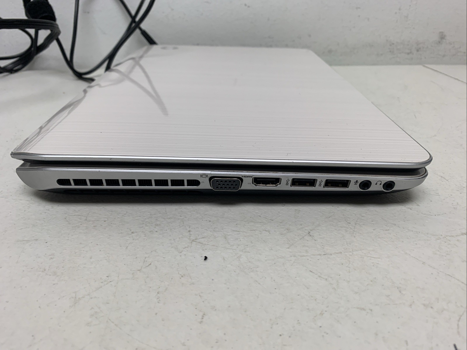 HP Pavilion Dv4-5113D i5-3210M 2.50ghz 8GB 750gb Hdd Wind 10 Home Need Battery