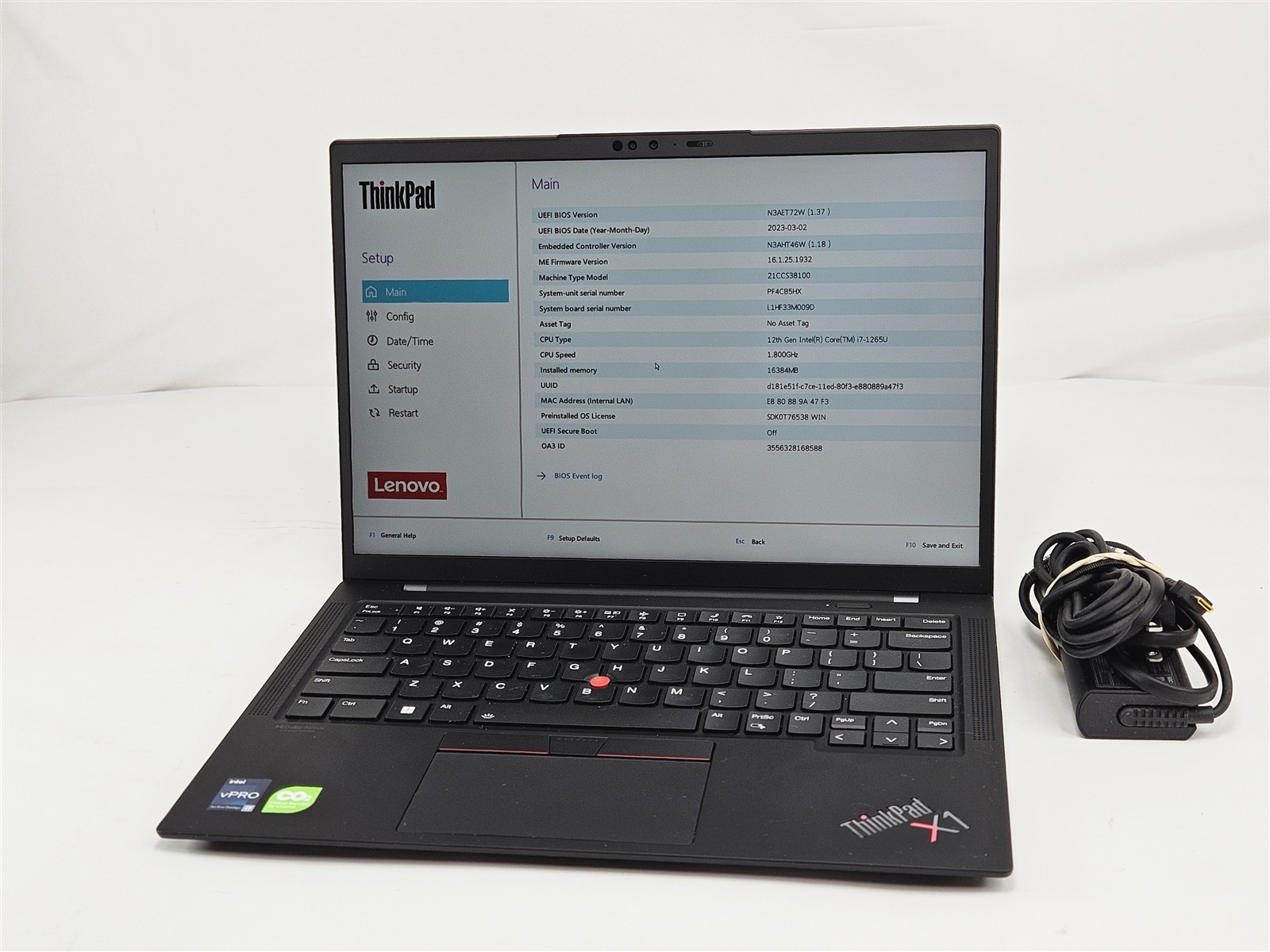 Lenovo ThinkPad X1 Carbon Gen 10 14″ Intel Core i7-1265U 1.8GHz 16GB 512GB SSD