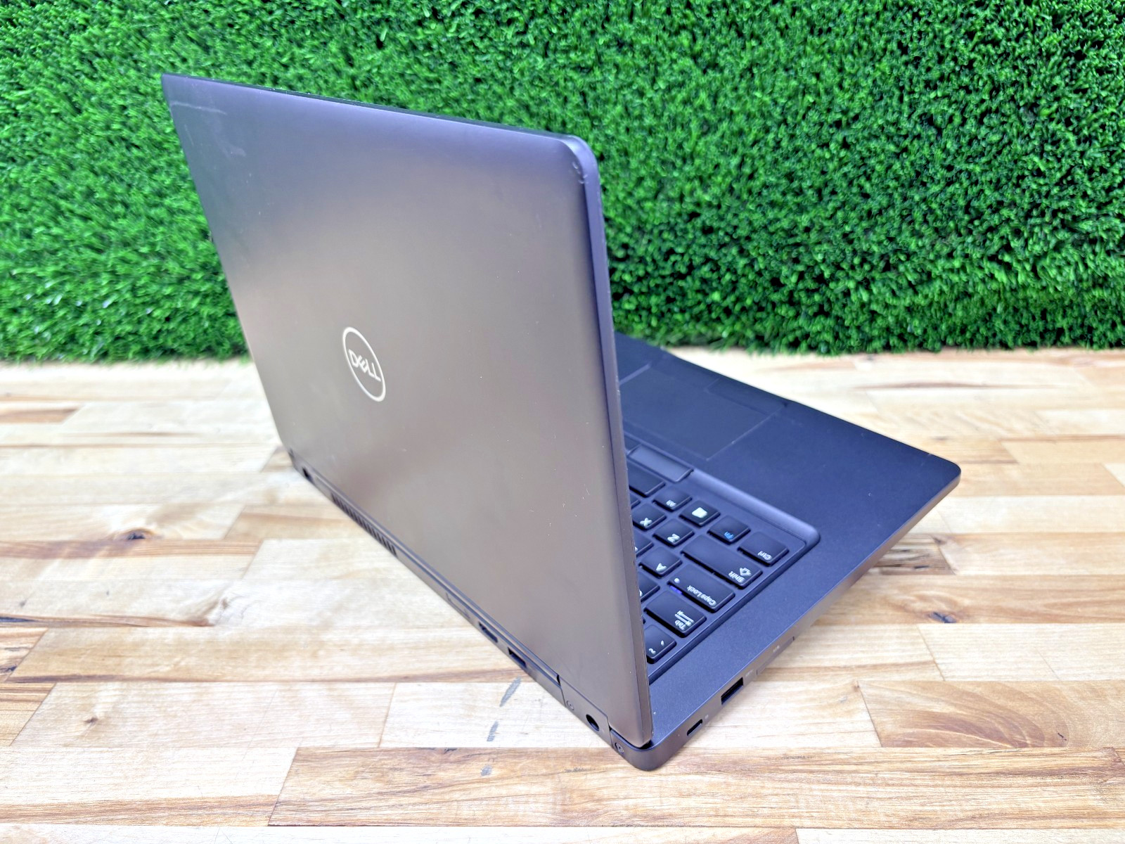 Dell Latitude 5490 Intel i5-8th Gen 1.70GHz 16GB RAM 256GB SSD Windows 11 Pro*