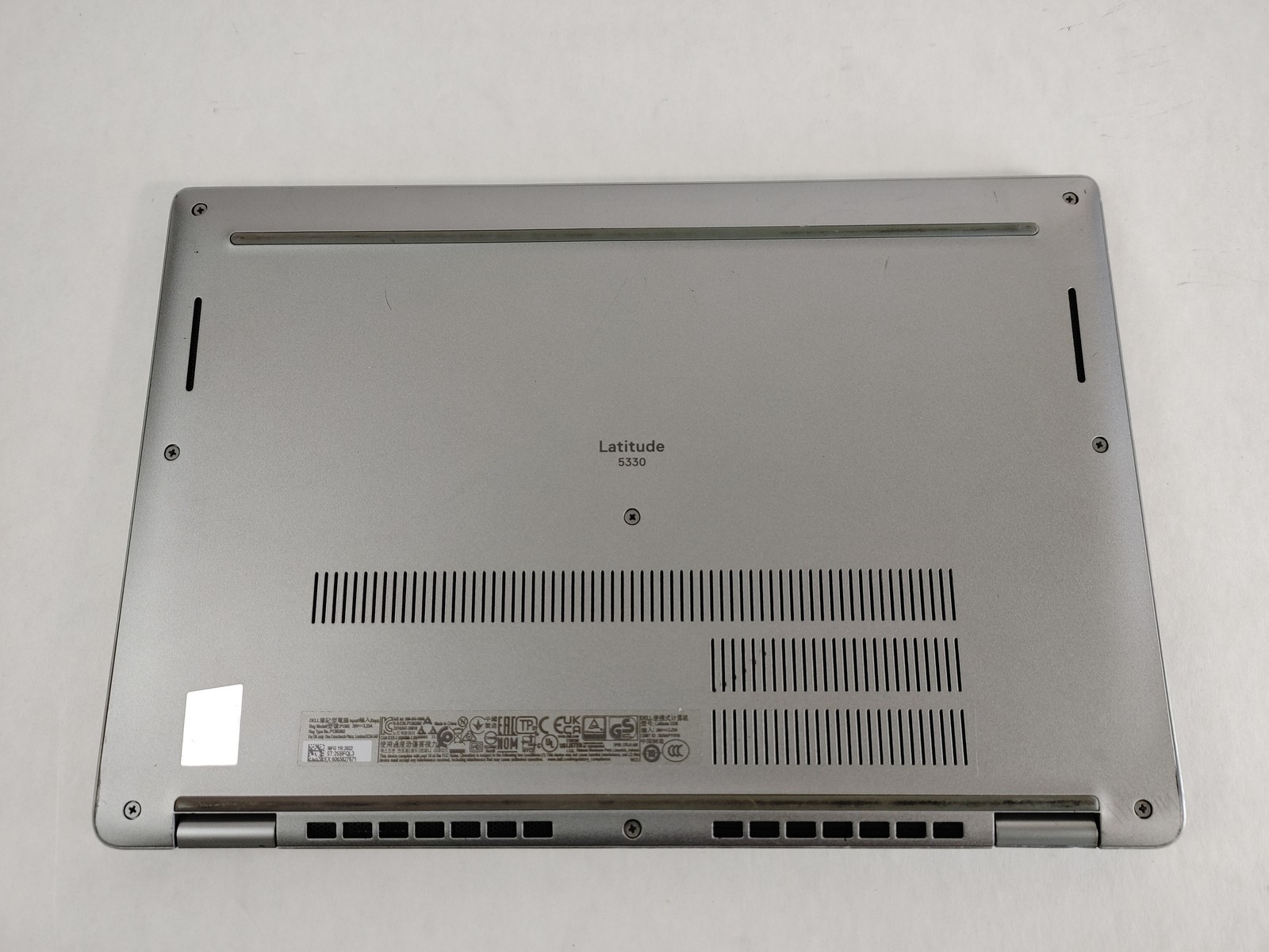 Dell Latitude 5330 Core i7-1265U 1.80 GHz 16 GB DDR4 256 GB NVMe Windows 11 Pro
