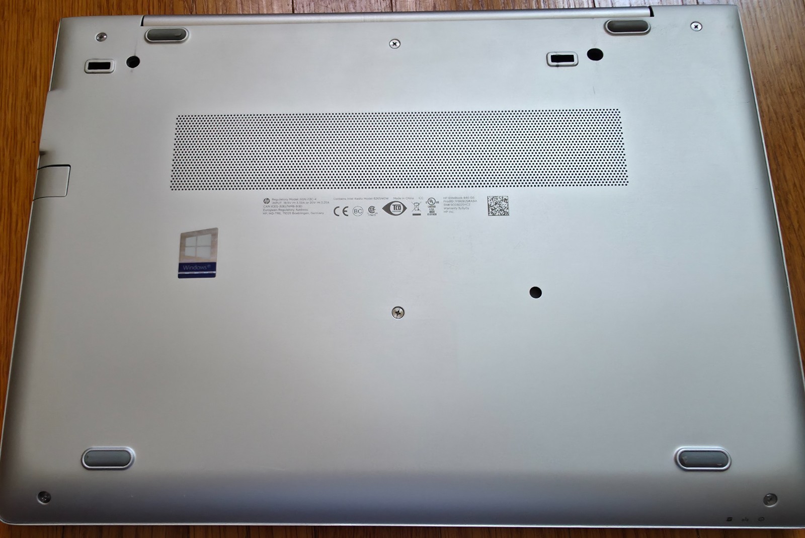HP EliteBook 840 G5 14″ (256GB SSD, Intel i5-8350U, 1.7-3.6GHz, 16GB RAM) Laptop