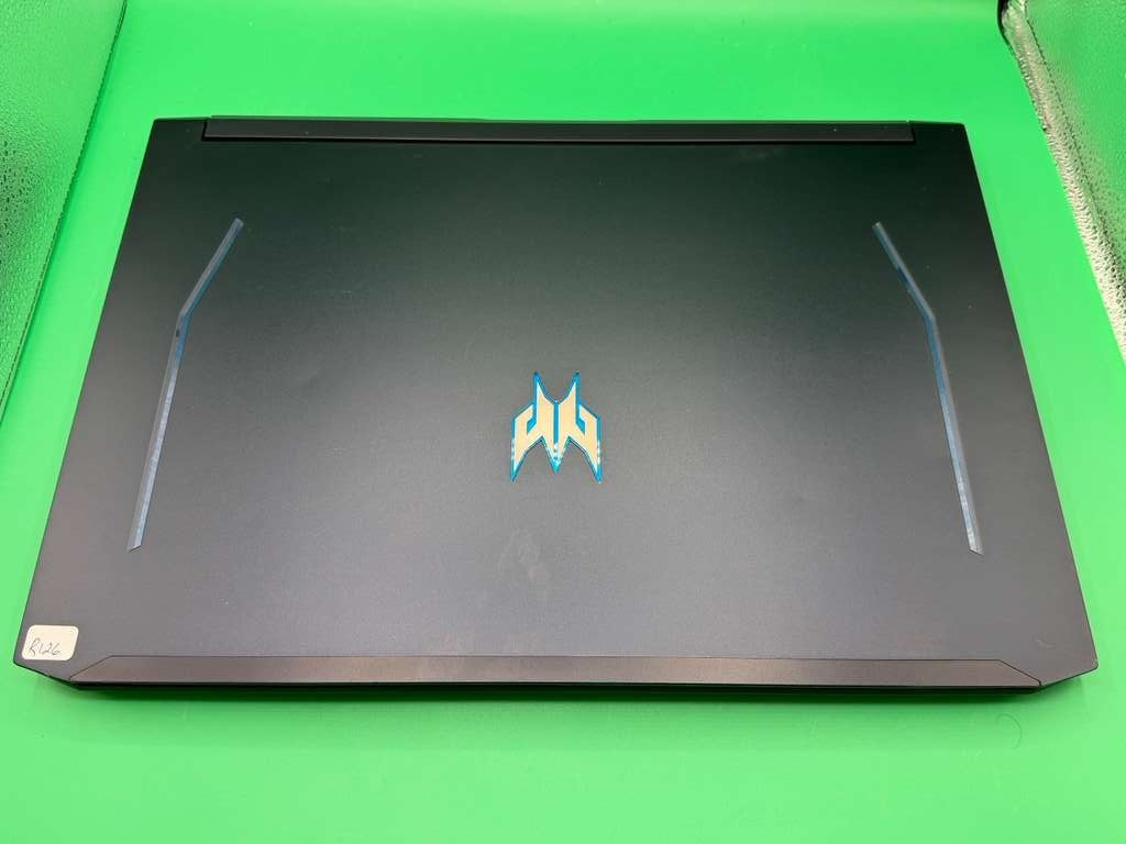 Acer Predator Helios PH317-54 Gaming i7-10750H 2.60GHz 32GB RAM 1TB SSD RTX 2070