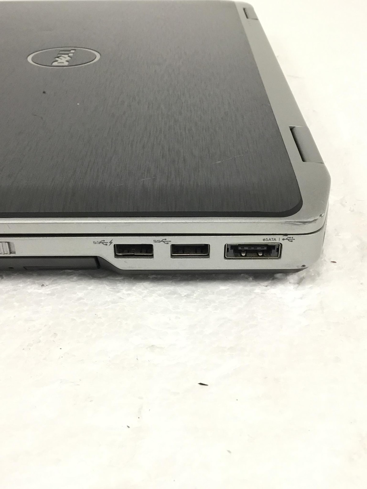 DELL LATITUDE E6430 i5 3340M 2.70Ghz 3rd Gen 14″ Laptop w/8GB Ram, DVDRW, No HDD