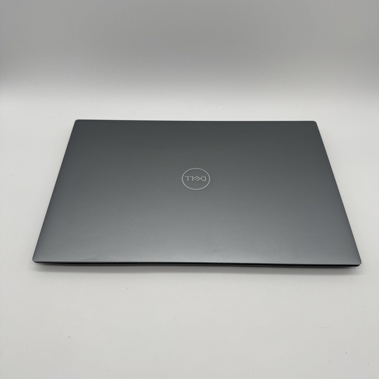Dell Precision 5560 15.6″ FHD+ | i7-11800H 2.30GHz | Quadro T1200 | No RAM/SSD