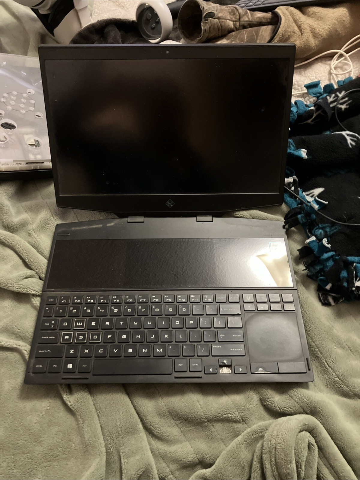 HP OMEN X 15-dg0024nr 15.6″ (1TB SSD, i7 9th Gen, 16GB RAM, RTX 2080 Max-Q)