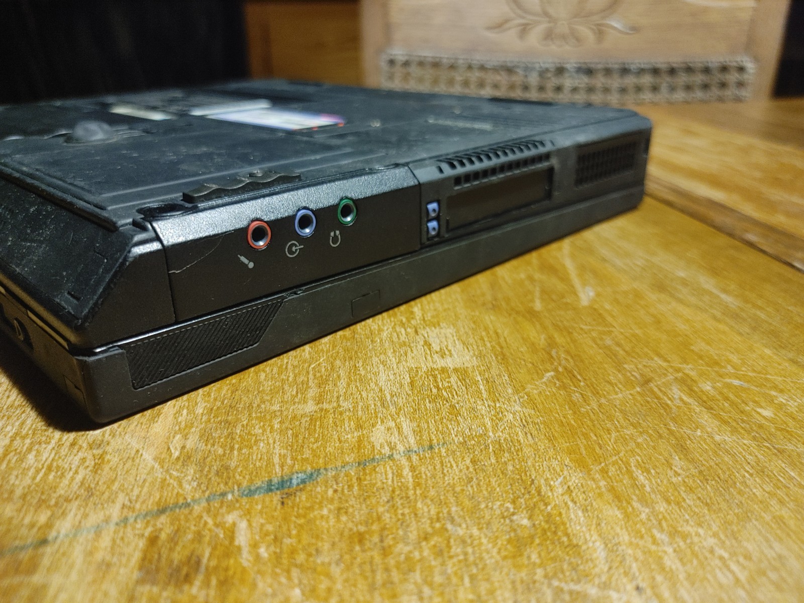 IBM Thinkpad T30 14.1″ Laptop Pentium 4 + 512MB + 40GB + AntiX Linux