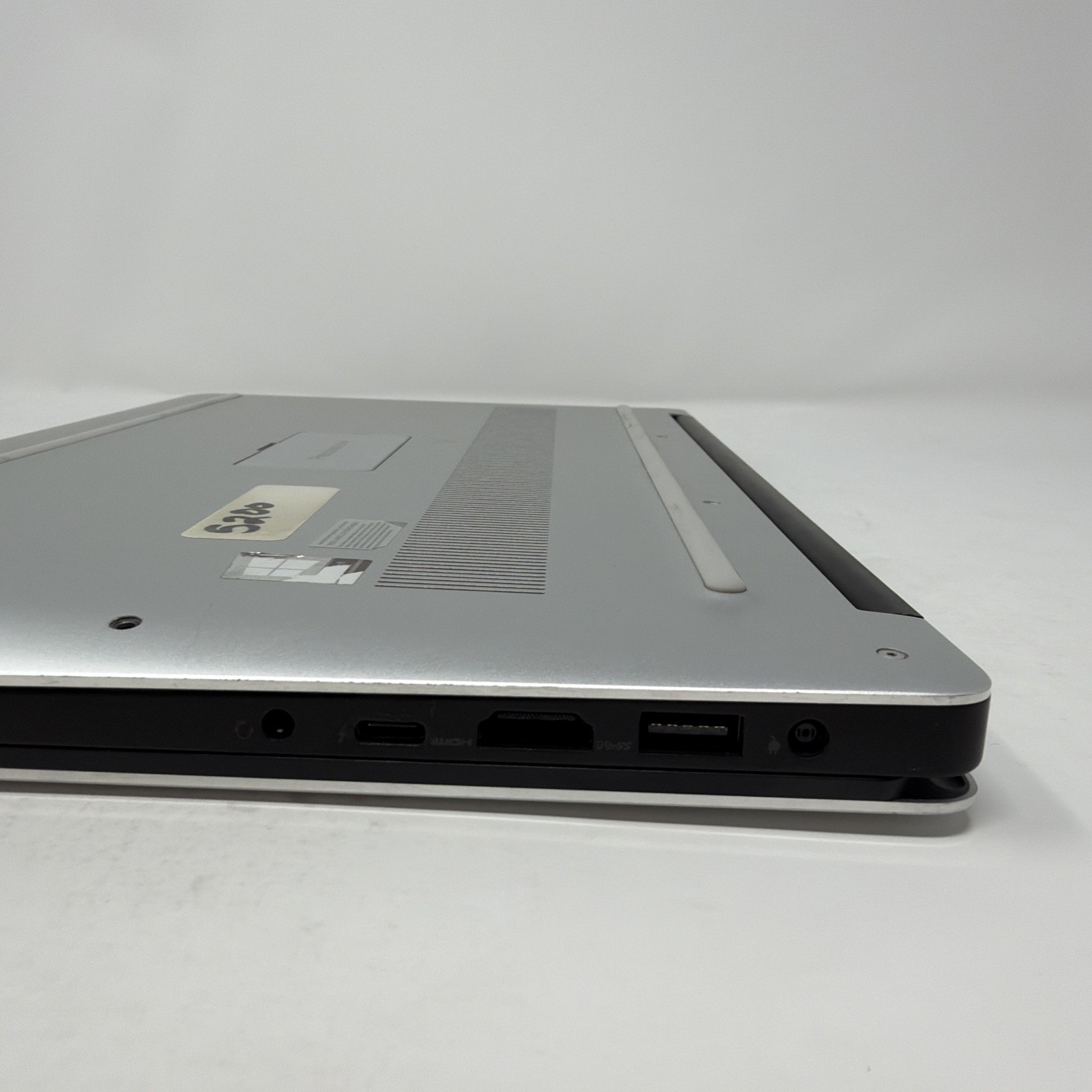 Dell Precision 5540 i7 9th Gen 8GB 256GB 15.6″ Laptop No Power -READ-