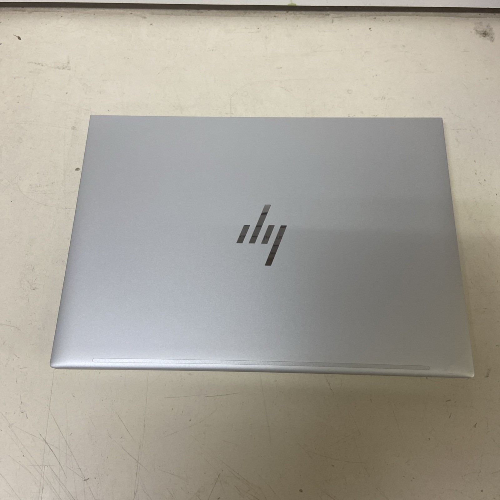 HP Elitebook 840 G9/1.7ghz Core i5-12th gen- 12 CORE/16GB/256GB SSD/14″-W10Pro!!