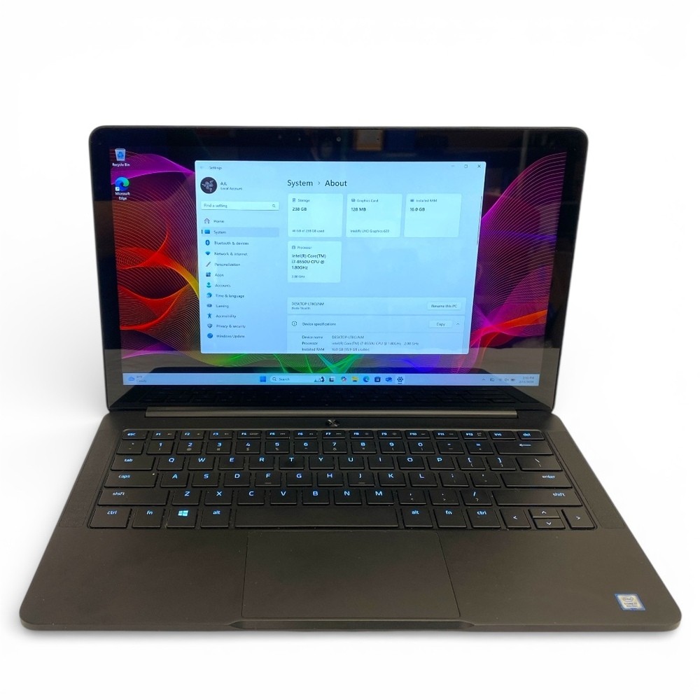 RAZOR Blade Stealth Rz09-02393e31 Touchscreen i7-8550U 16GB 256GB