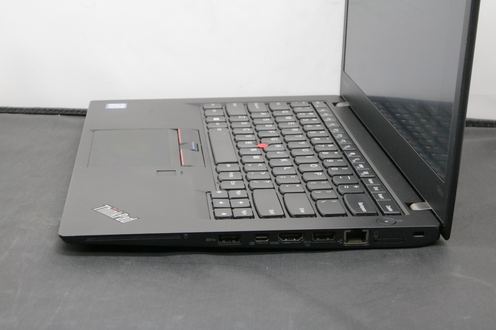 Lenovo ThinkPad T460s – i7-6600U – 4GB, 256GB, Windows 11 +Adapter