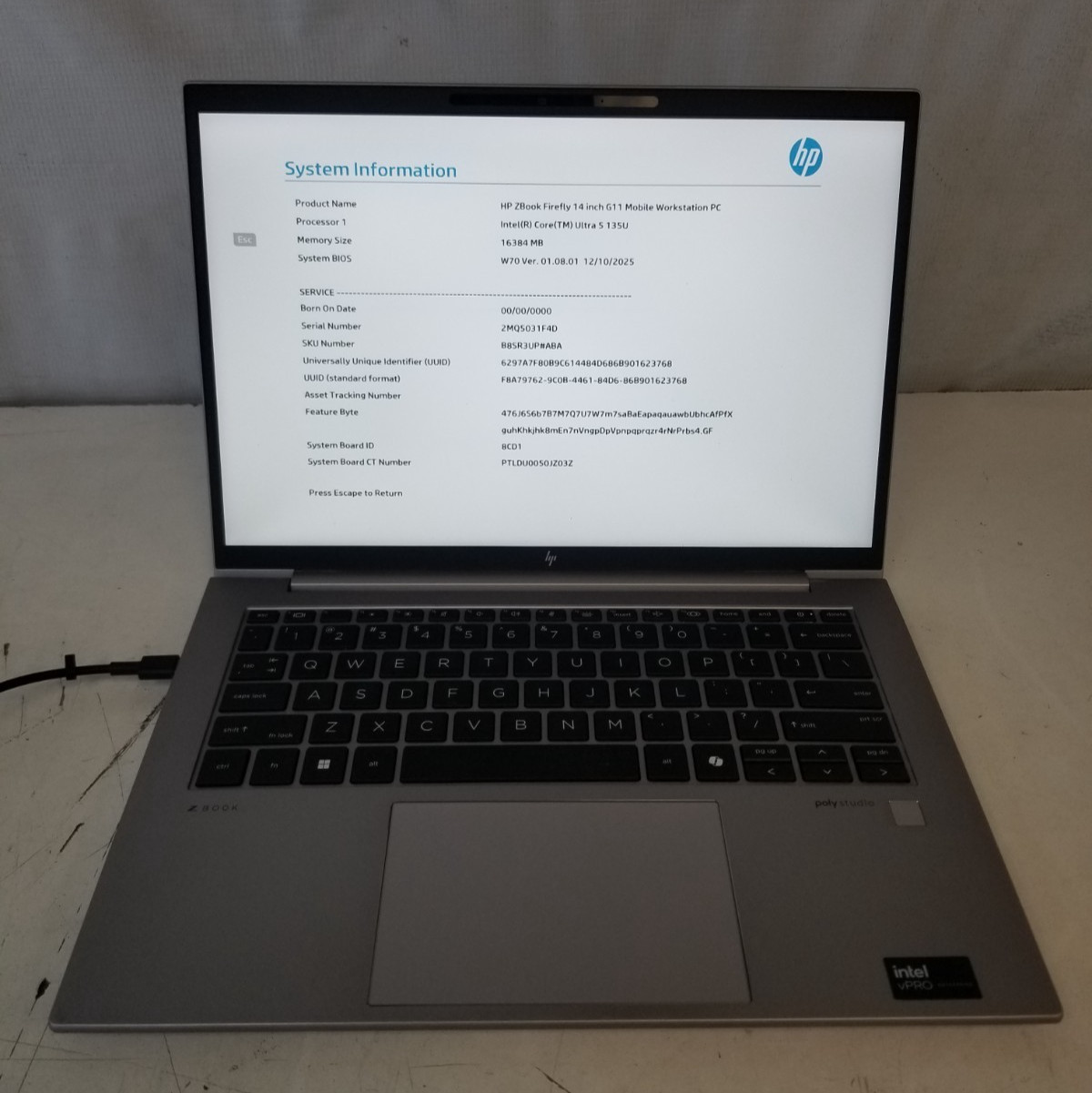 HP ZBook Firefly G11 14″ Intel Core Ultra 5 135U 1.7GHz 16GB RAM NO OS NO SSD